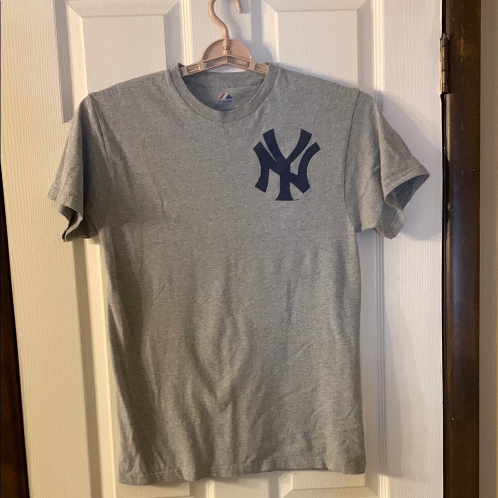 Derek Jeter Yankees Jersey Shirt (BIN M)